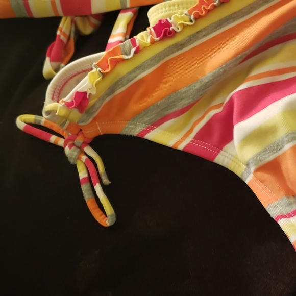 Bathing suit - Picture 4 of 7